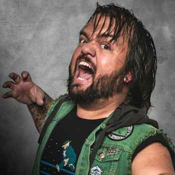 Dylan Postl aka Swoggle Interview