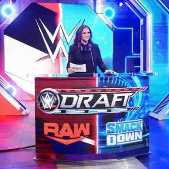 WWE DRAFT PREVIEW AEWNXT RATINGS WZ Wrap